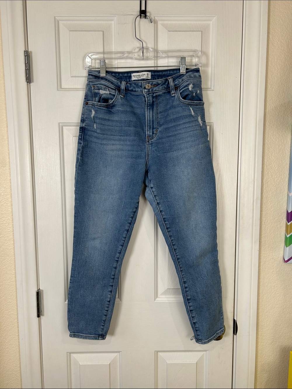 Abercrombie & Fitch High Rise Super Skinny Ankle Jeans Size 28/6